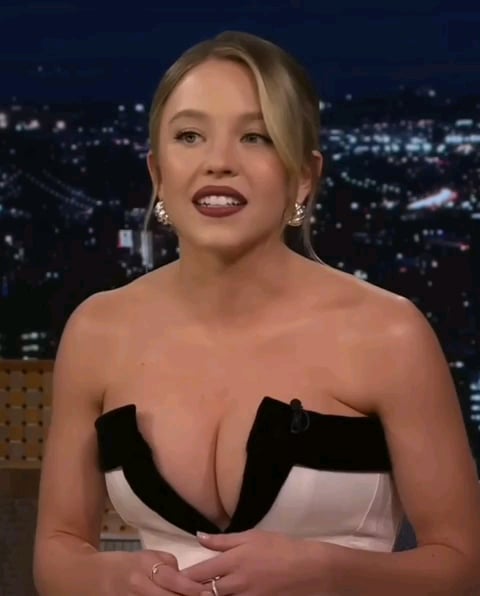 Hot and Sexy Moments with Sydney Sweeney on Talk Show