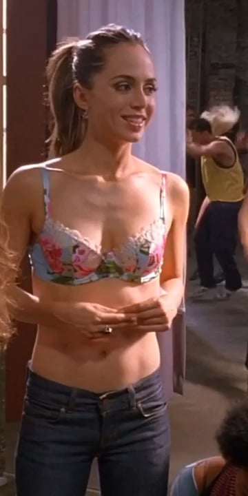 Hot and Sexy Eliza Dushku Shows Off Her Stunning Looks