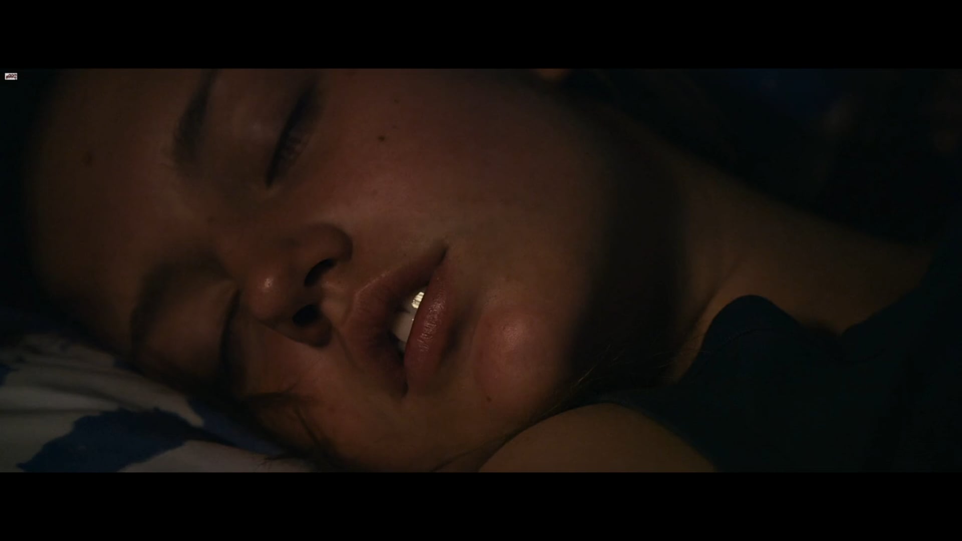 Adele Exarchopoulos in a nude scene from Blue is the Warmest Color Part 1