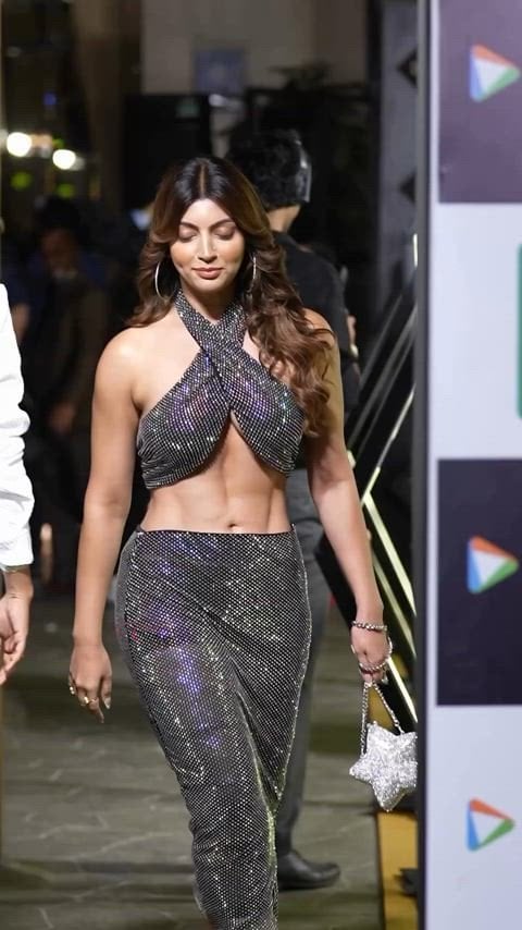 Akanksha Puri’s Hot Appearance at the Event