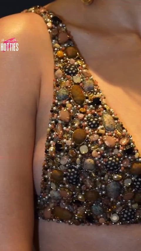 Alia Bhatt’s Steamy Sex Scene in a Hot Movie