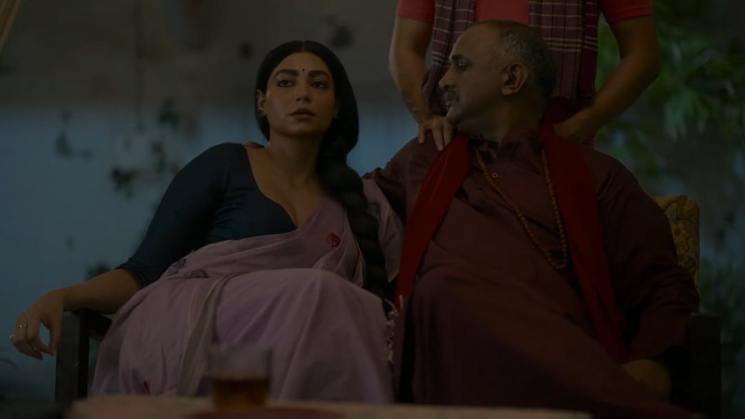 Anangsha Biswas heats up the screen with a sizzling sex scene in Mirzapur S03 (2024)