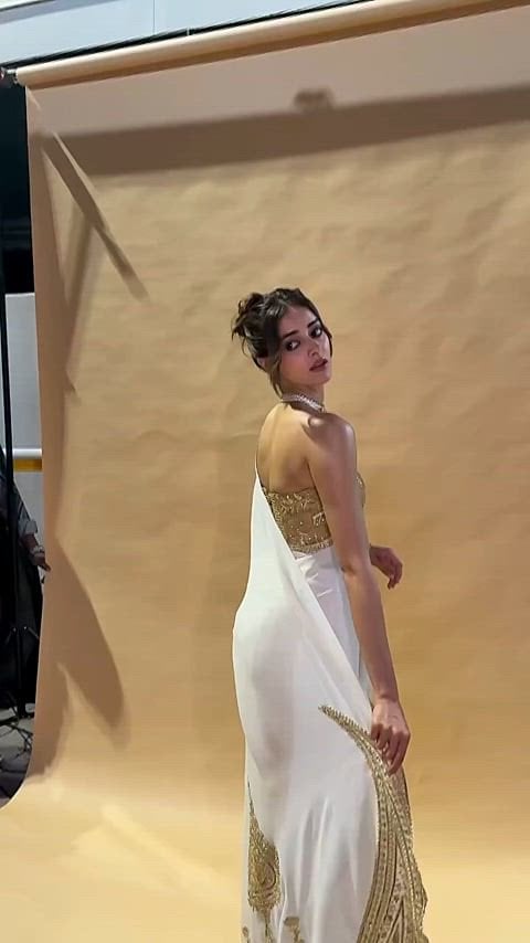 Ananya Panday’s hot appearance in her latest video.