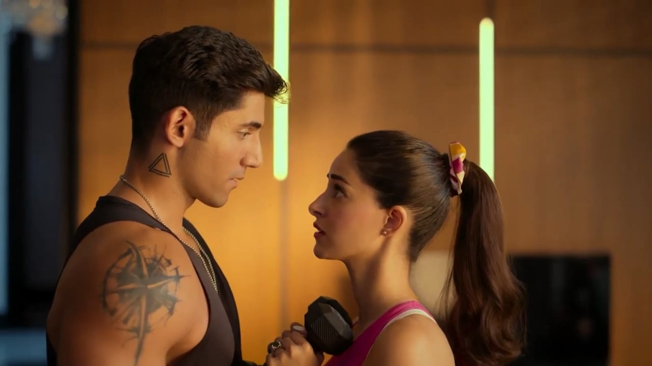 Ananya Pandey sizzles in a captivating nude scene that will leave you breathless