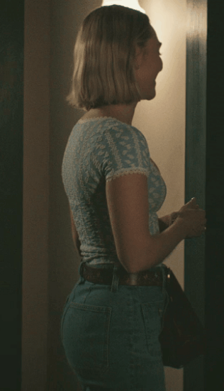 AnnaSophia Rob Shows Off Her Sexy Curves in a Hot New Clip Featuring Her Stunning Butt