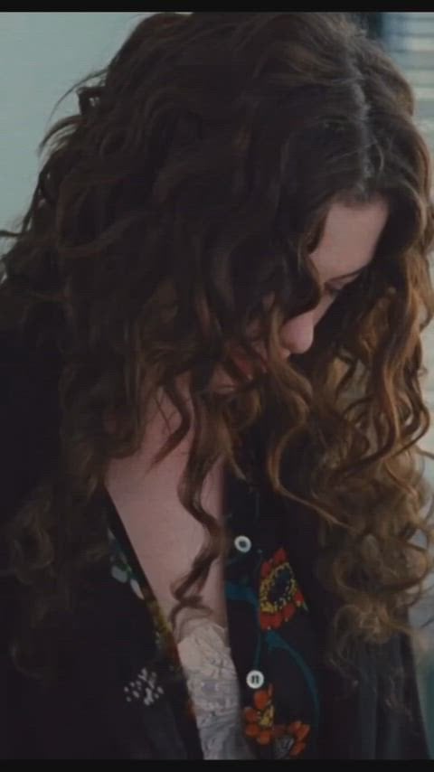Anne Hathaway’s Nude Scene in Love and Other Drugs (2010)