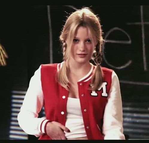 Ashley Hinshaw Gets Unbelievably Sexy in About Cherry with Clothes Off