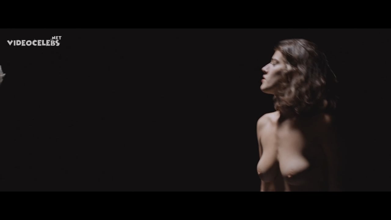 Bela Leindecker’s stunning nude scene in Anna (2019)