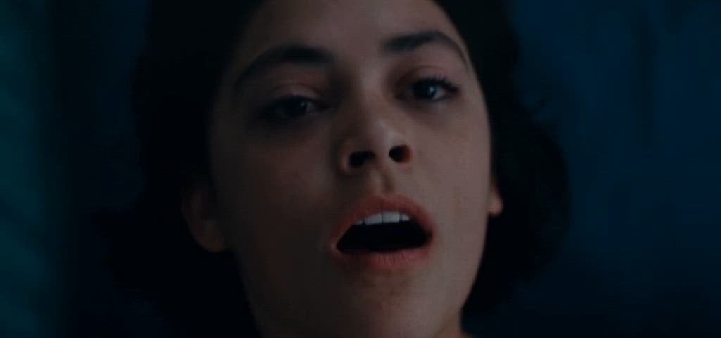 Blu Hunt’s Nude Scene in The Dead Thing (2024)