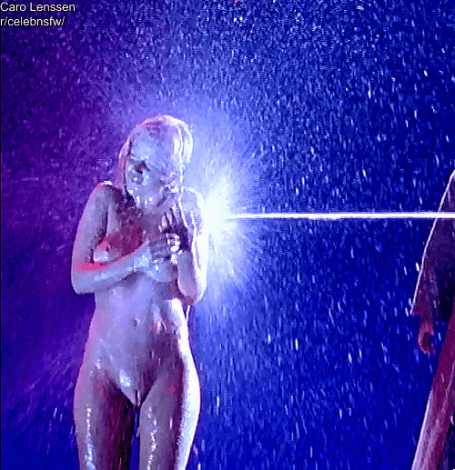 Caro Lenssen’s nude scene in Cloaca (2003)