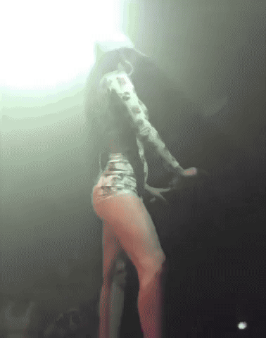 Charli XCX Sizzles in a Sexy Showcase of Her Jaw-Dropping Ass