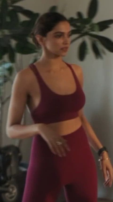 Deepika Padukone’s Sensual Nude Scene in a Steamy Hot Film