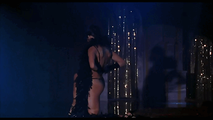 Demi Moore Strips Down in a Hot Comparison of Fully Clothed and Totally Nude