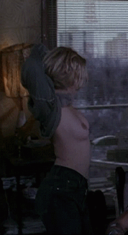 Drew Barrymore’s nude scene in “Boys on the Side” (1995)