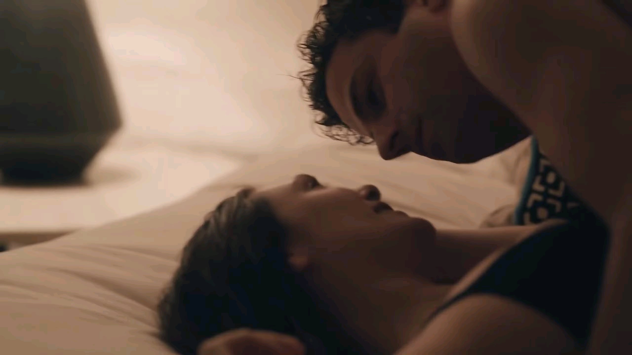 Elizabeth Olsen’s Steamy Nude Scene in Her Latest Movie