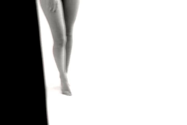 Emily Ratajkowski from the movie “Uncensored” Nude Pussy Reveal Video