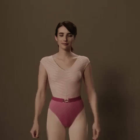 Emma Roberts Shows Off Her Sexy Butt in Stunning Revelations