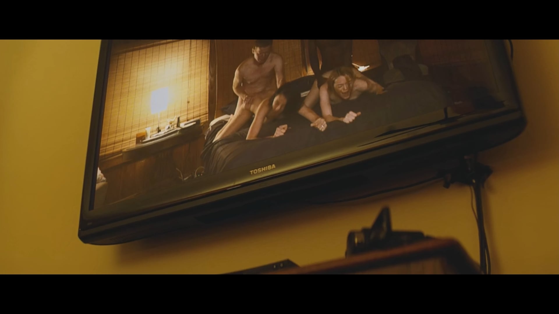 Emma Stone and Margaret Qualley in a steamy nude scene from Kinds of Kindness