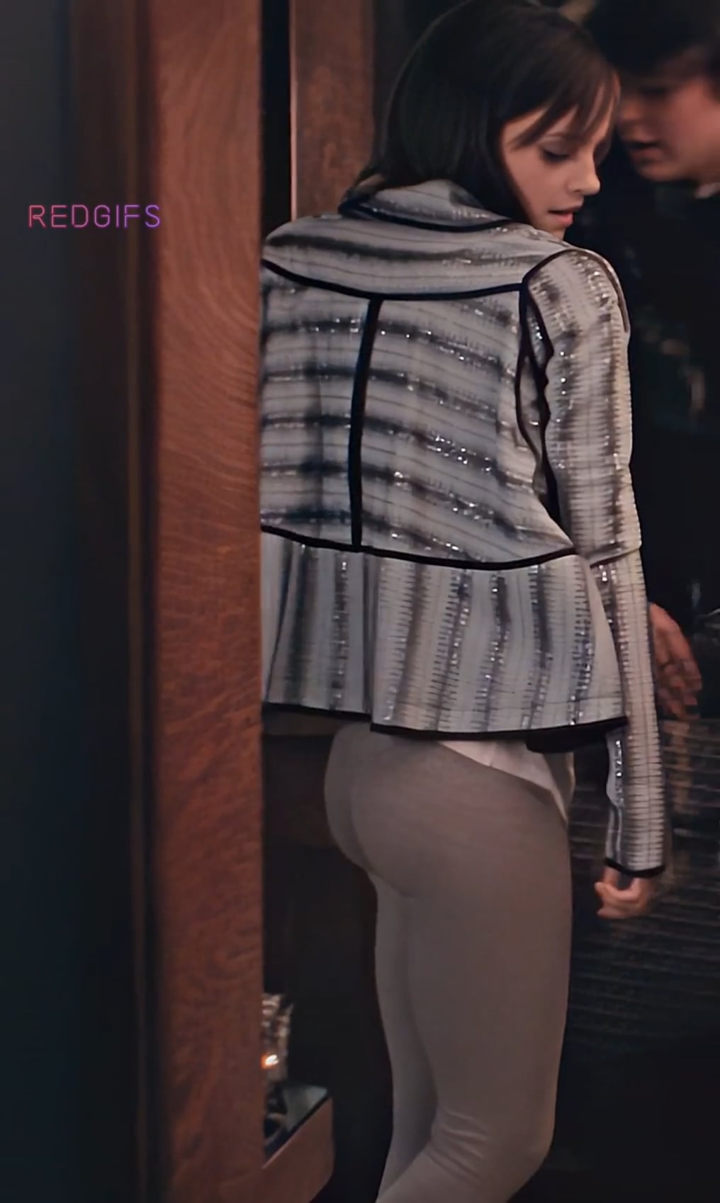 Emma Watson’s Hot and Sexy Looks That Turn Heads