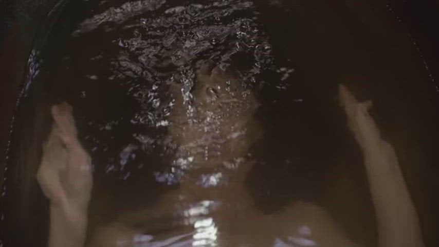 Eva Green’s Hot Bath Scene Showcasing Her Stunning Ass in Camelot