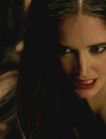 Eva Green’s Sizzling Transformation from Clothed to Nude Sensuality