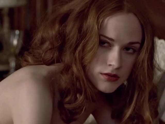 Evan Rachel Wood’s Sexy Moments That Heat Up the Screen