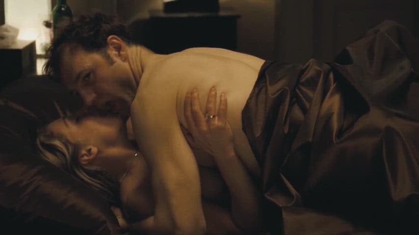 Flora Montgomery’s steamy nude scenes in Basic Instinct 2 (2006)