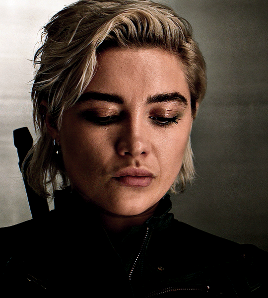 Florence Pugh Looks Hot in Sexy Dresses Highlighting Her Figure