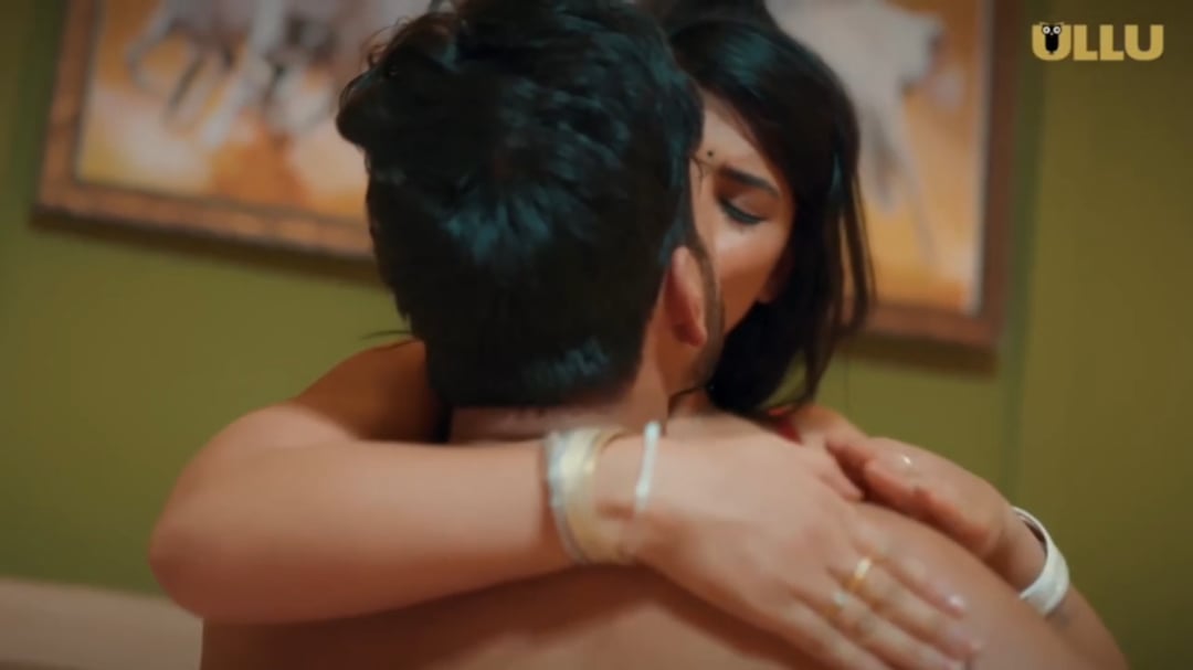 Hot Chasni Babe in a Steamy Nude Scene