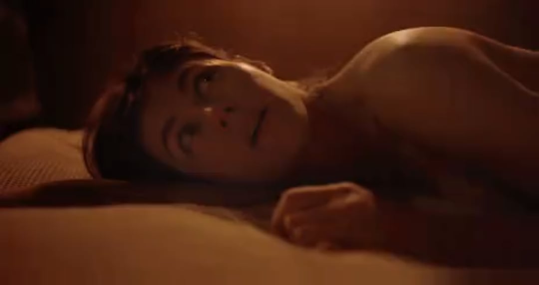 Hot and Sexy Alexandra Daddario Shows Off Her Curves