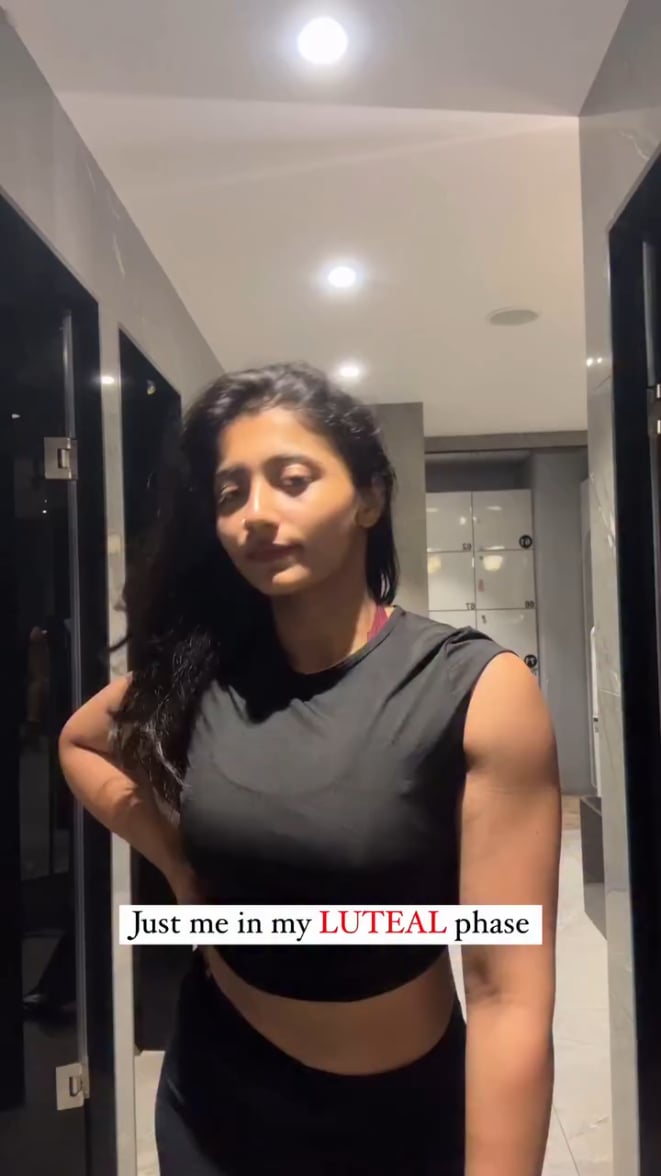 Hot and Sexy Kajal Showing Off Her Curves