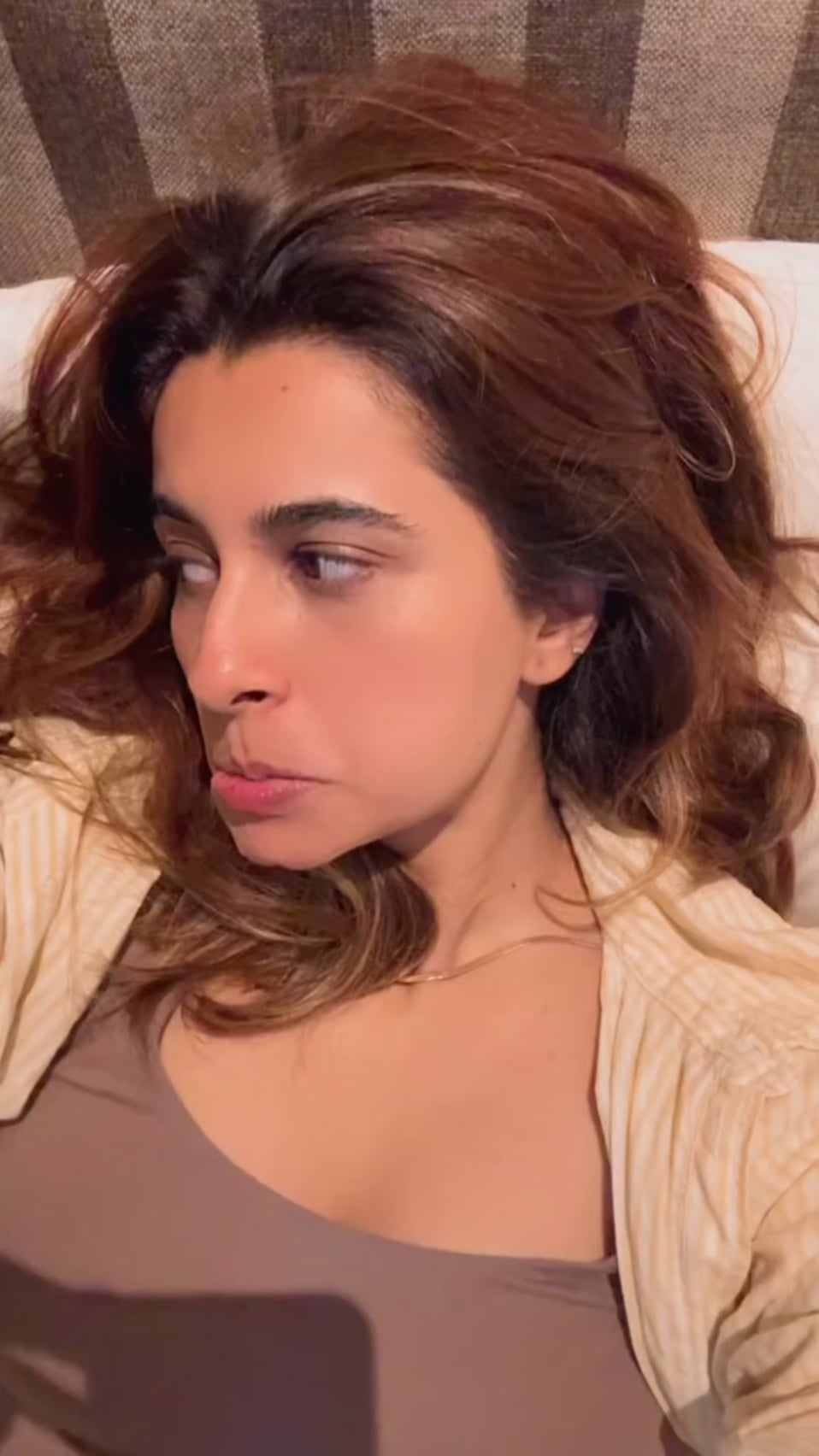 Hot and Sexy Kanupriya Gupta in Revealing Outfits