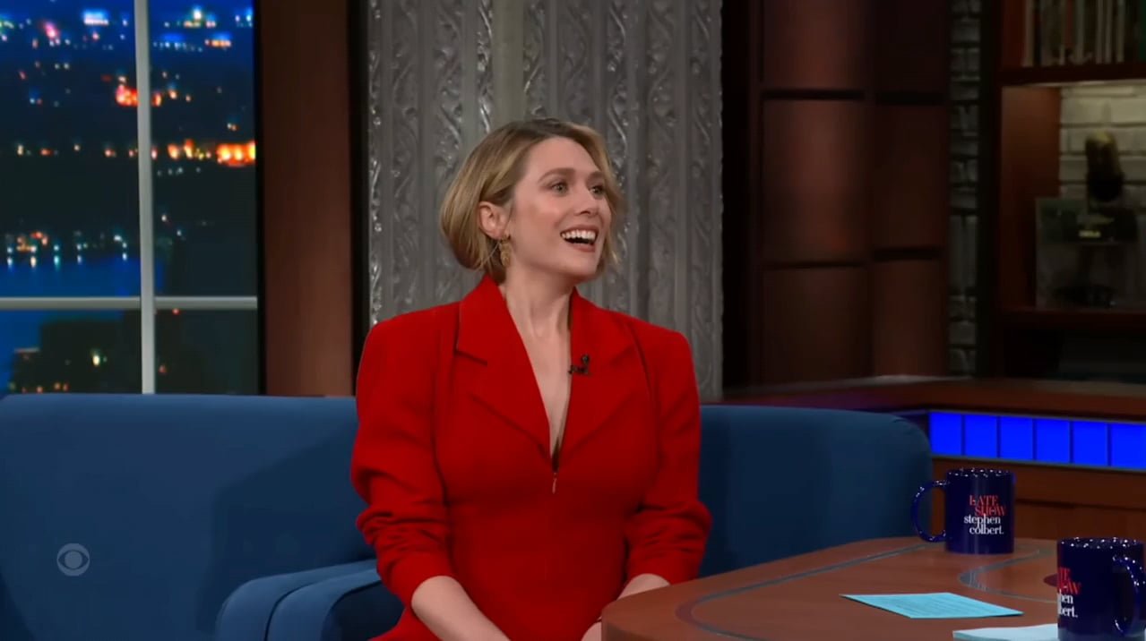 Hot and Sexy Looks of Elizabeth Olsen