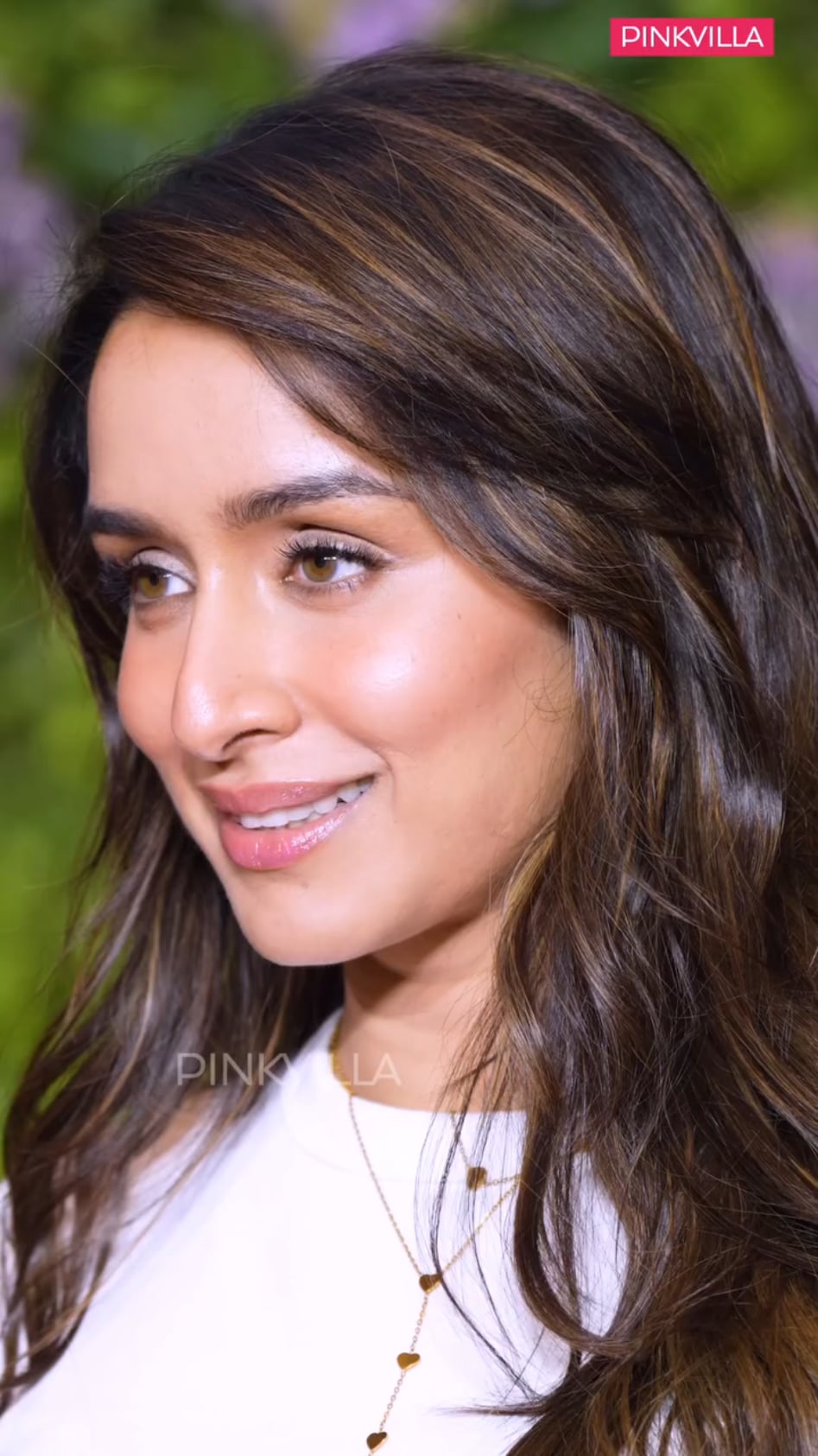 Hot and Sexy Shraddha Kapoor Shows Off Her Stunning Looks