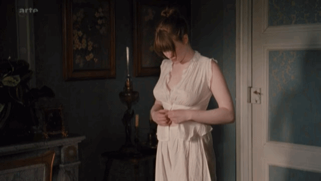 Iliana Zabeth in a sultry sex scene from L’Apollonide Souvenirs de la maison close (2011)