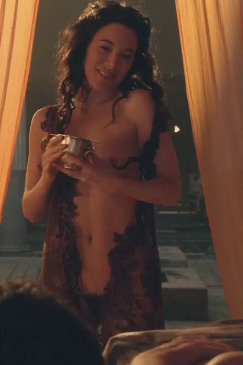 Jaime Murray’s Steamy Moments Unveiled