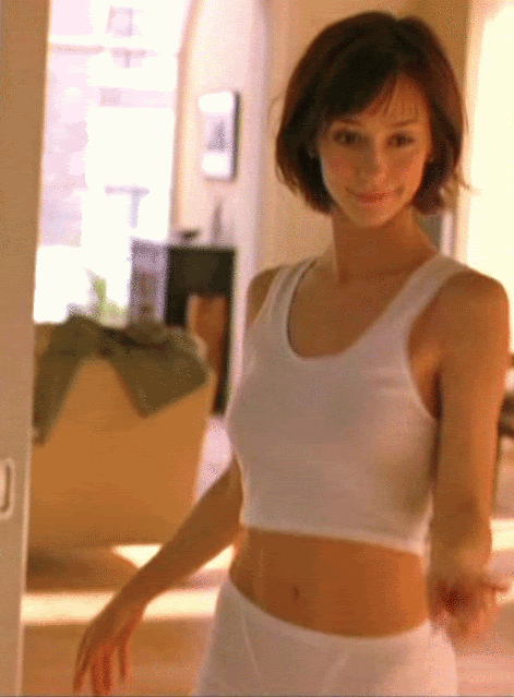 Jennifer Love Hewitt’s Hot Ass Steals the Spotlight