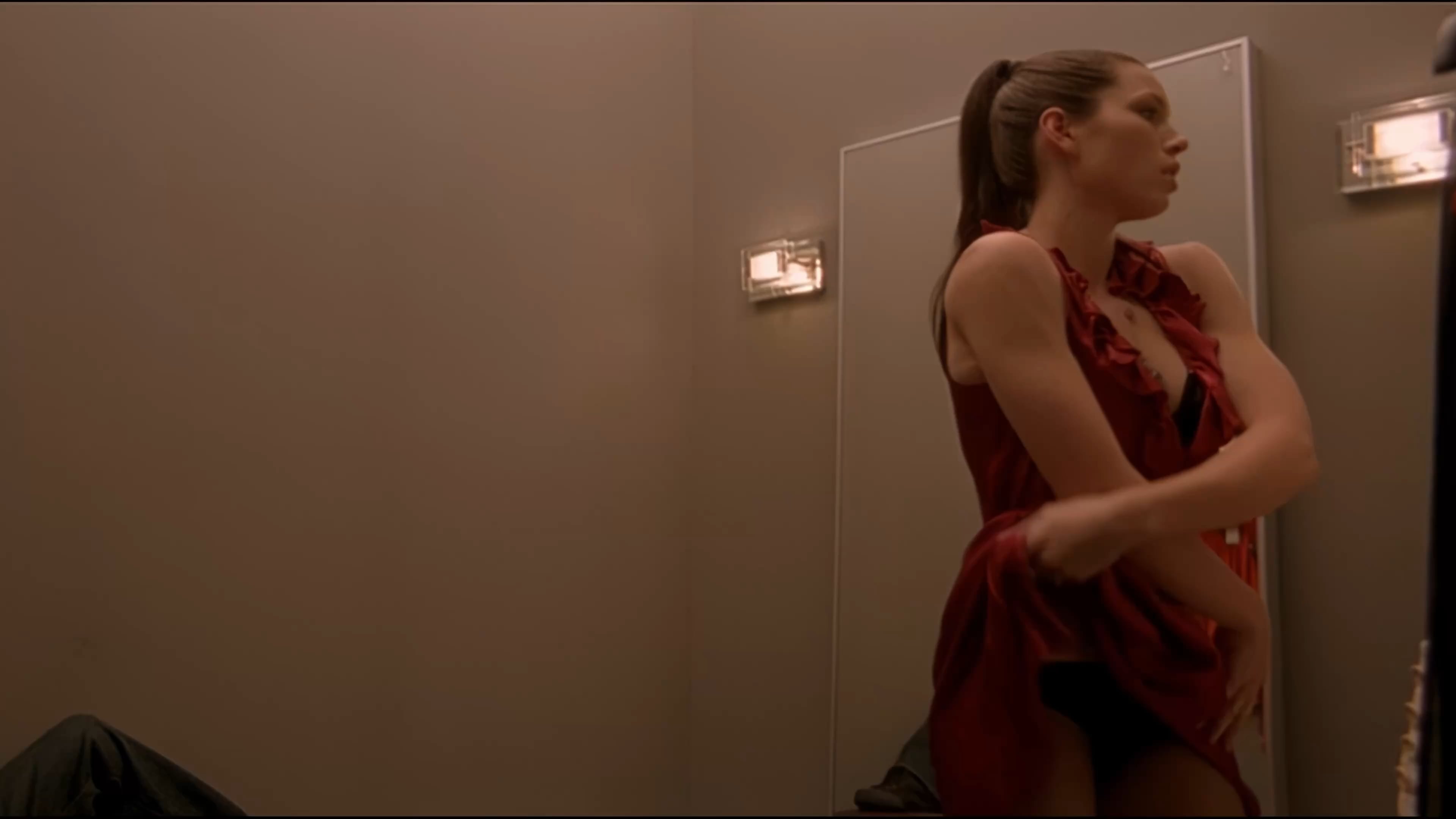 Jessica Biel’s Sexy Butt Steals the Spotlight in Stunning Reveal