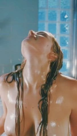 Jessica Pare sizzles in a steamy nude scene.