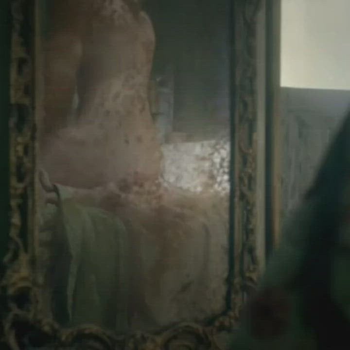 Jessica Parker Kennedy and Nevena Jablanovic nude scene in Black Sails Season 3 Episode 8