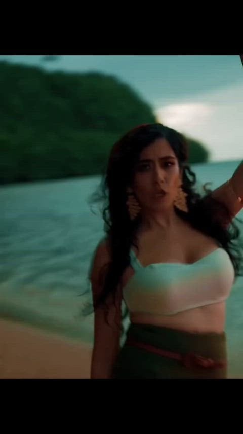 Jonita Gandhi’s Steamy Nude Scene in [Movie Name]