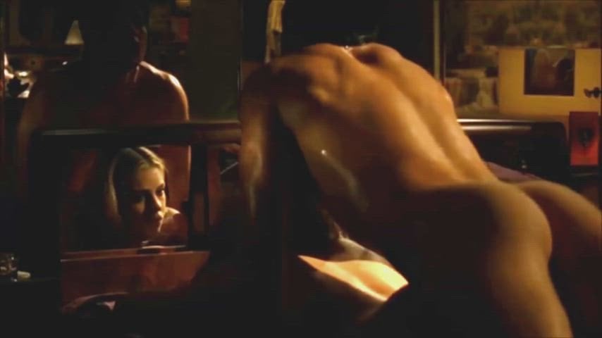 Juliana Baroni’s nude scene in the Brazilian film Polaróides Urbanas (aka Urban Snap-Shots, 2008)