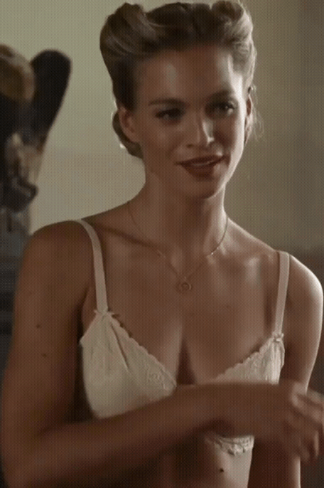 Julie Engelbrecht’s Scorching Transformation from Fully Dressed to Bare All