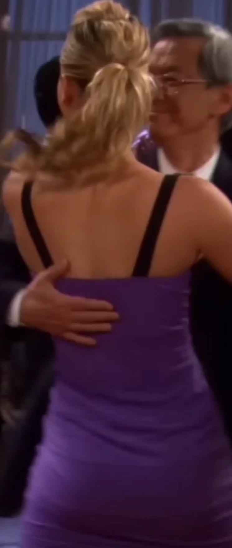 Kaley Cuoco’s Sexy Butt Steals the Show in Sultry Clip