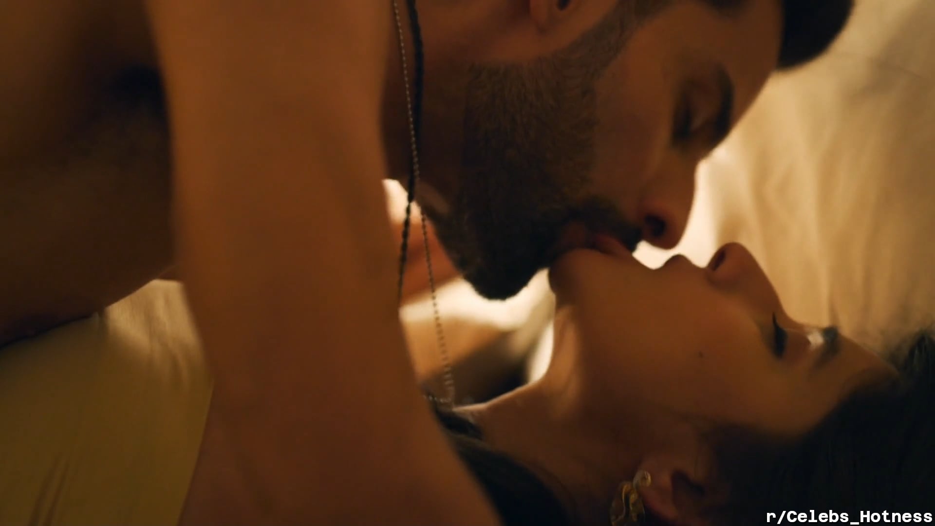 Kanika Mann’s Steamy Nude Scene in Unforgettable Movie