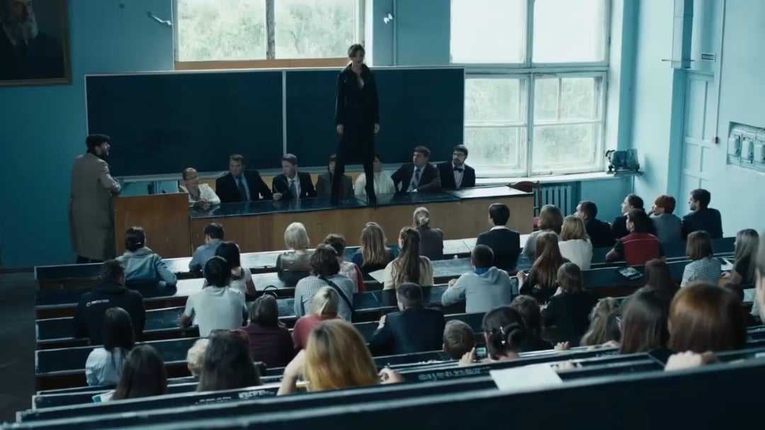 Karina Zvereva’s Hot and Sexy Looks in The Method