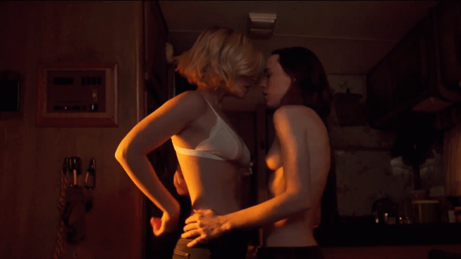 Kate Mara and Elliot Page: Unveiling the Heat in Risqué Contrast of Dressed vs Nude