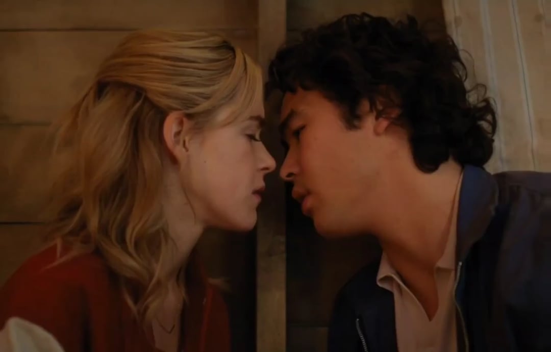 Kiernan Shipka sizzling in a passionate sex scene