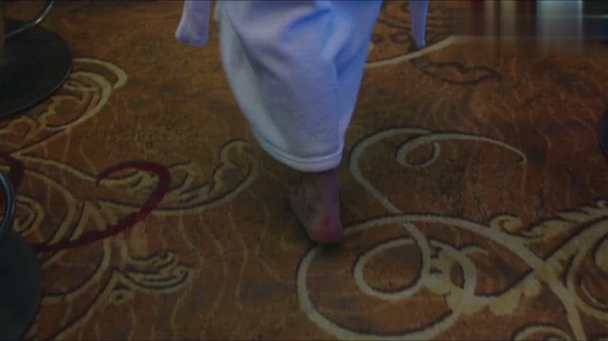 Kristen Wiig from Welcome to Me Nude Pussy Reveal Video