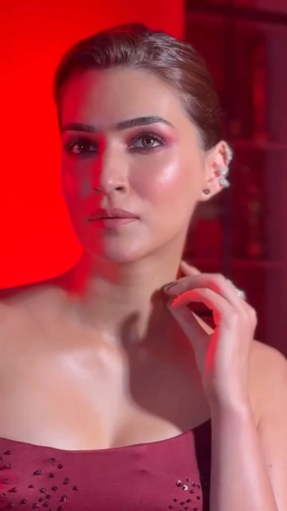 Kriti Sanon Stuns in Hot and Sexy Outfits